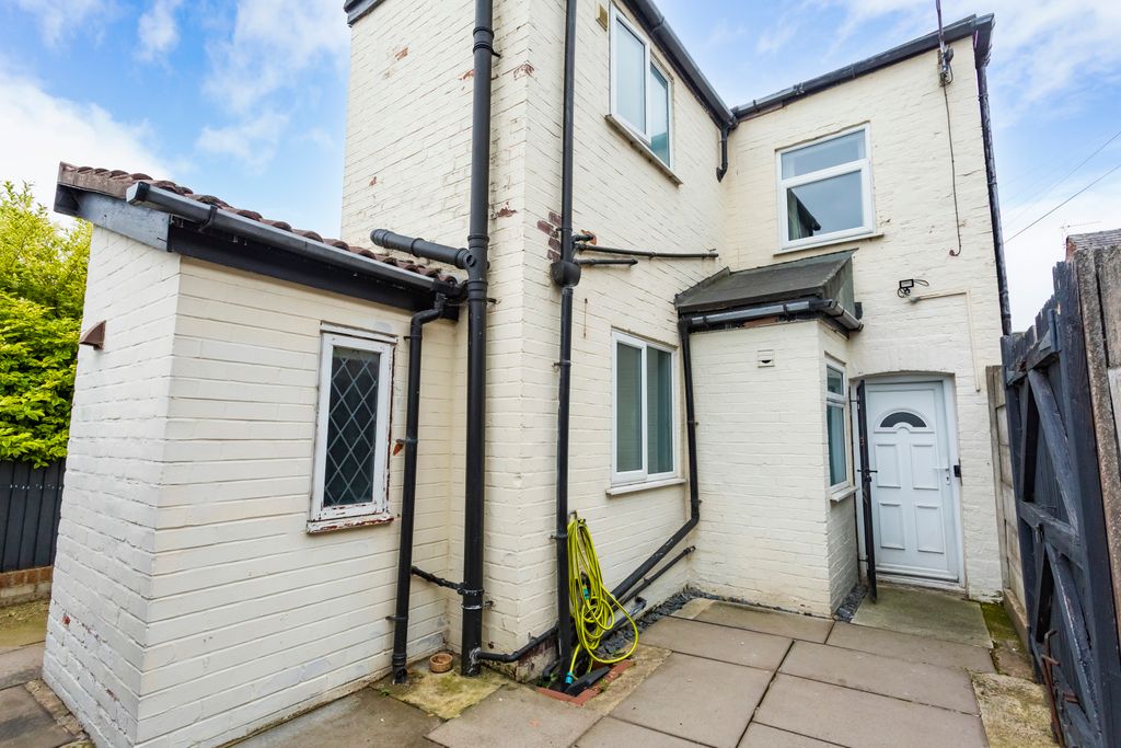Property photo 3 of 18 Picture No. 13