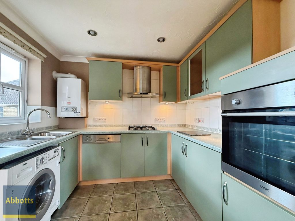 Property photo 2 of 9