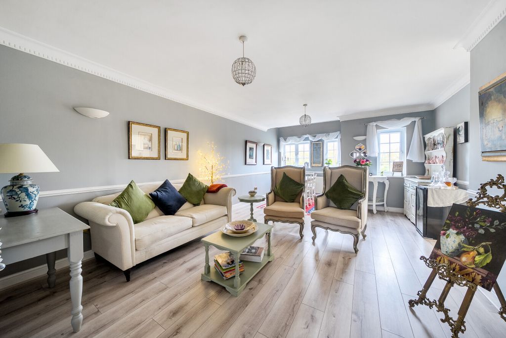 Property photo 1 of 15 1538069-7-6Ae0750...