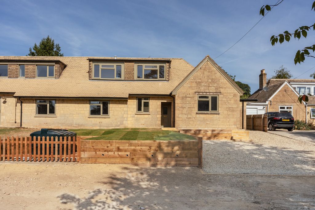 Property photo 2 of 44