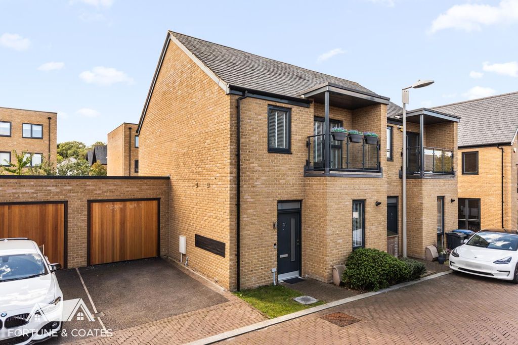 Property photo 1 of 30 Bullfinchroad_32.Jpg