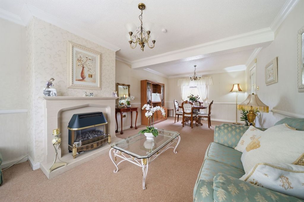 Property photo 3 of 23
