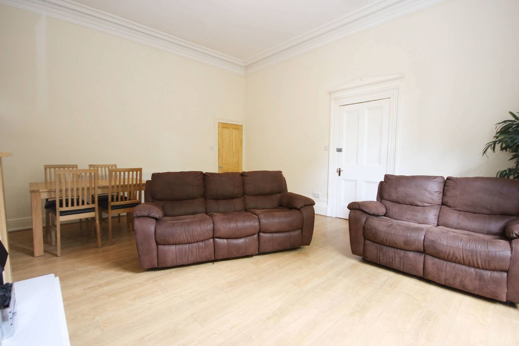 Property photo 2 of 6 Photo