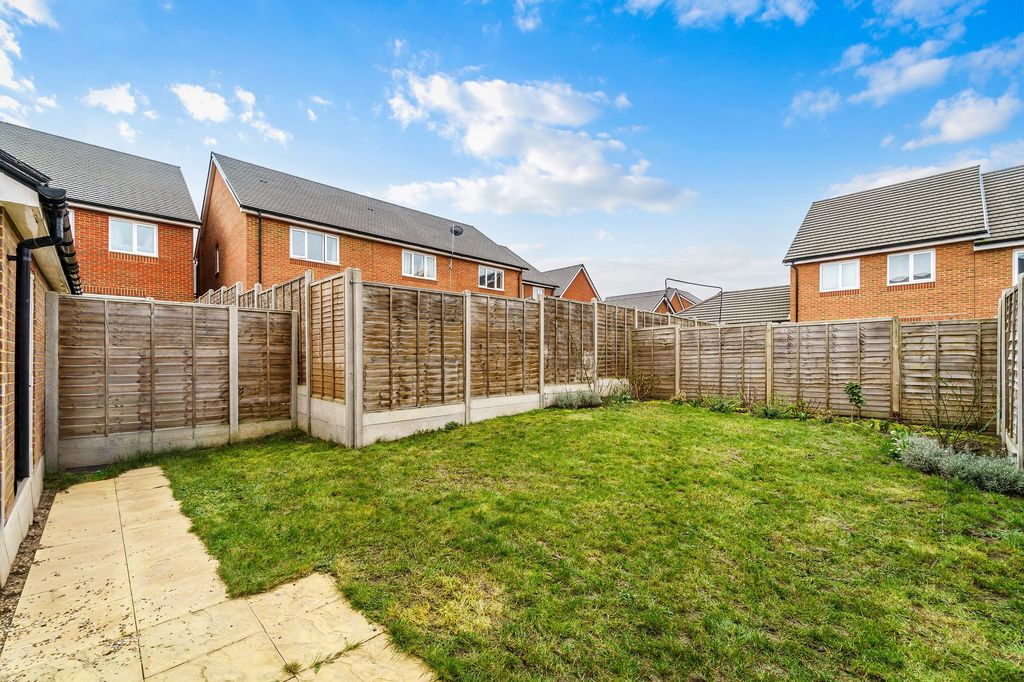 Additional image 11 of 3 bed semi-detached house for saleGalatea Way, Epsom KT19