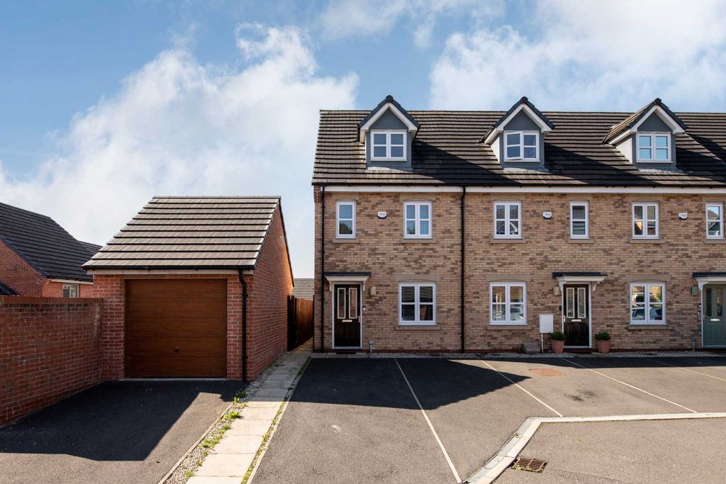 Property photo 1 of 24