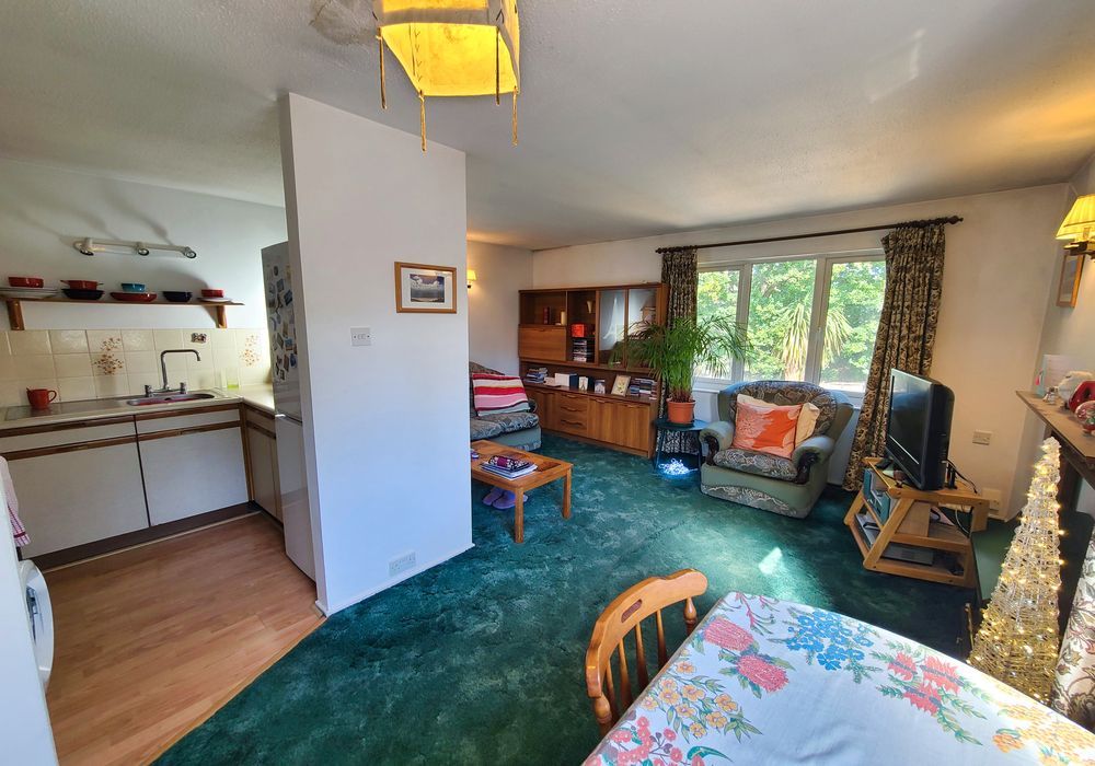 Property photo 3 of 17