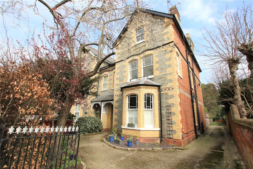 Property photo 1 of 8 Picture No. 11