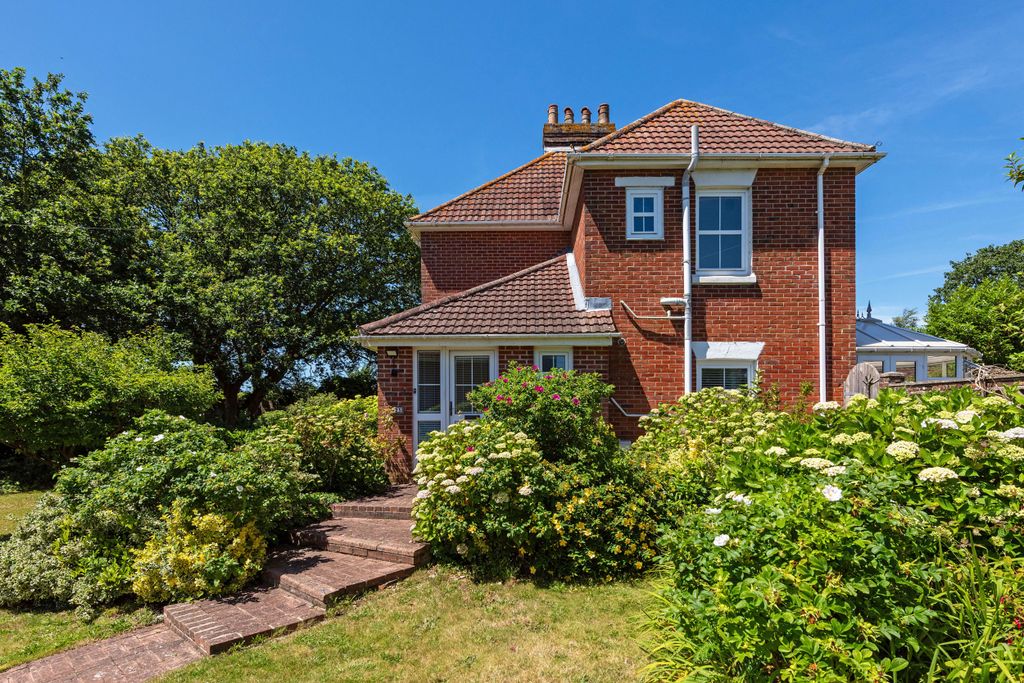 Property photo 1 of 35