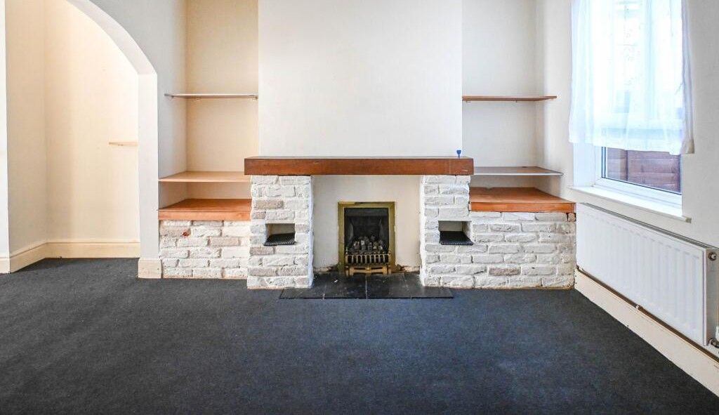 Property photo 3 of 10