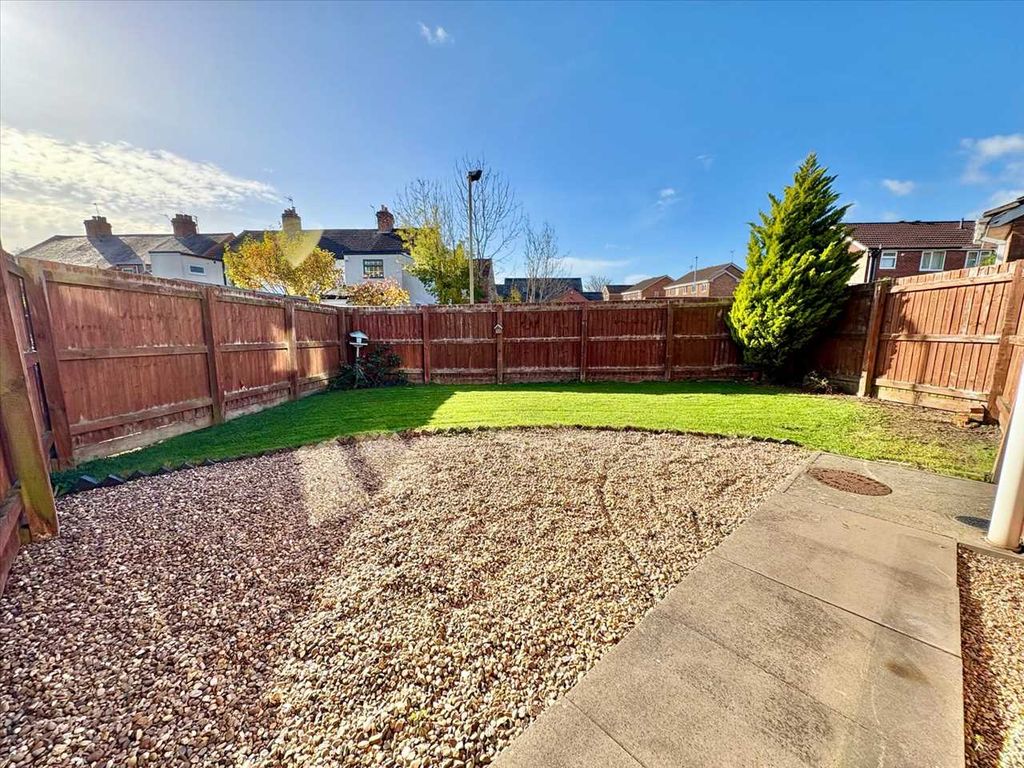 Property photo 2 of 24