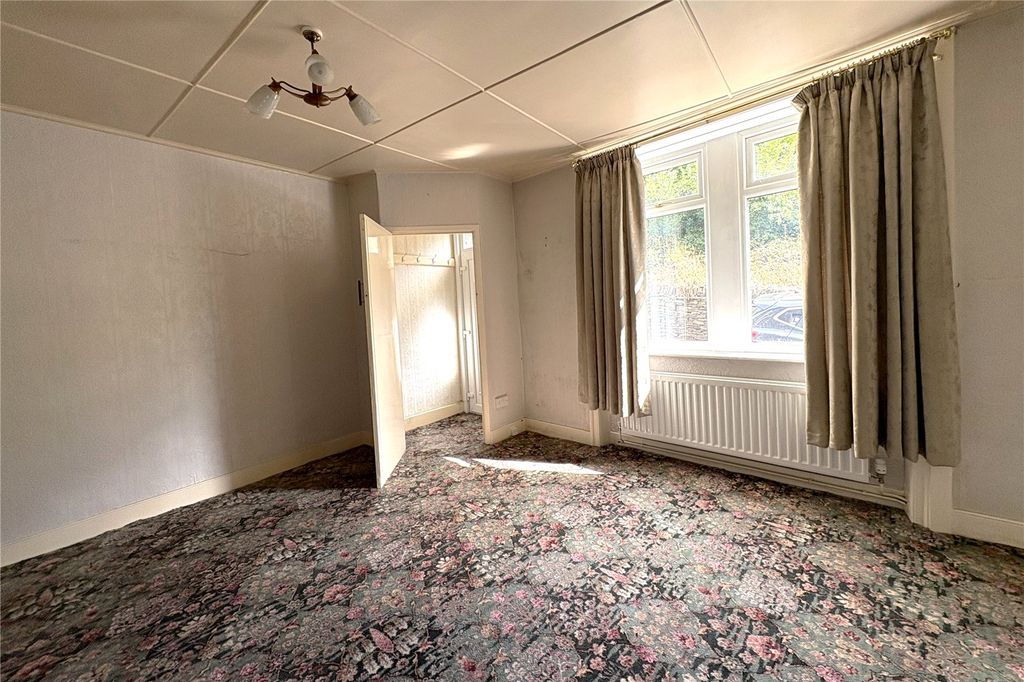 Property photo 3 of 16 Living Room