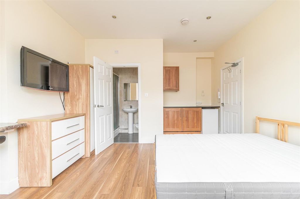 Property photo 1 of 10 Edit-5718.Jpg