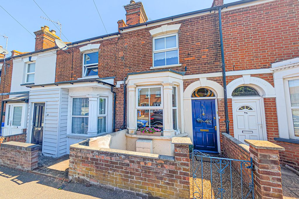 Property photo 1 of 11