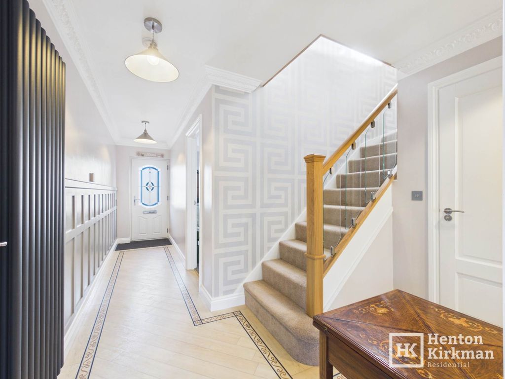 Property photo 3 of 25