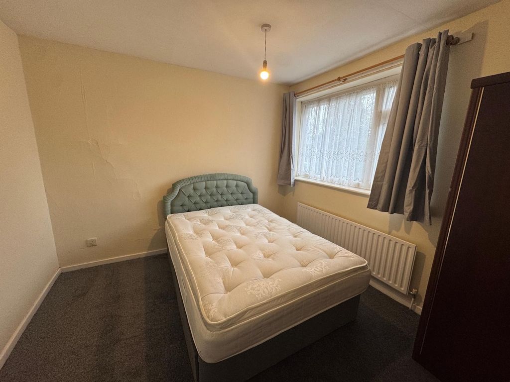 Property photo 3 of 10 View