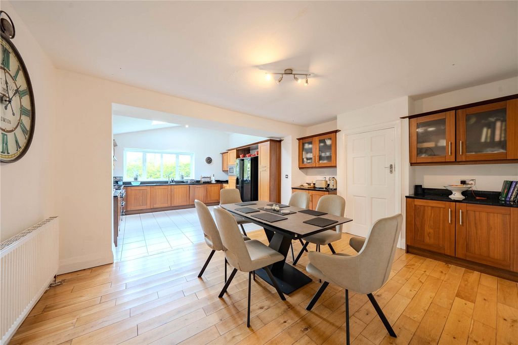 Property photo 3 of 13 Picture No. 02