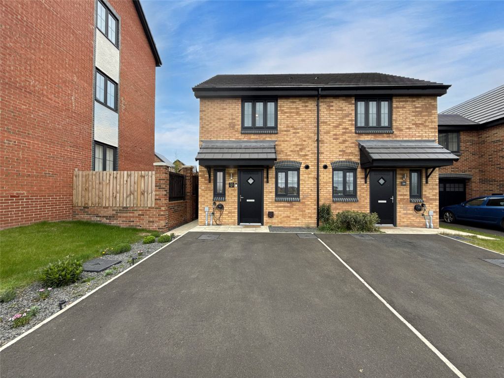 Property photo 1 of 20 External