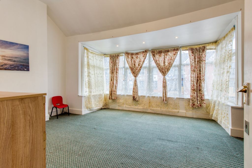 Property photo 3 of 6 Photo 3