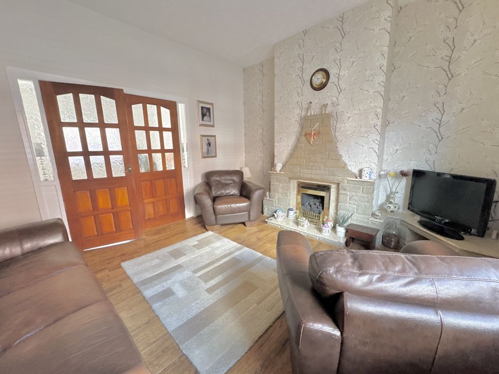 Property photo 3 of 13 Img_4157