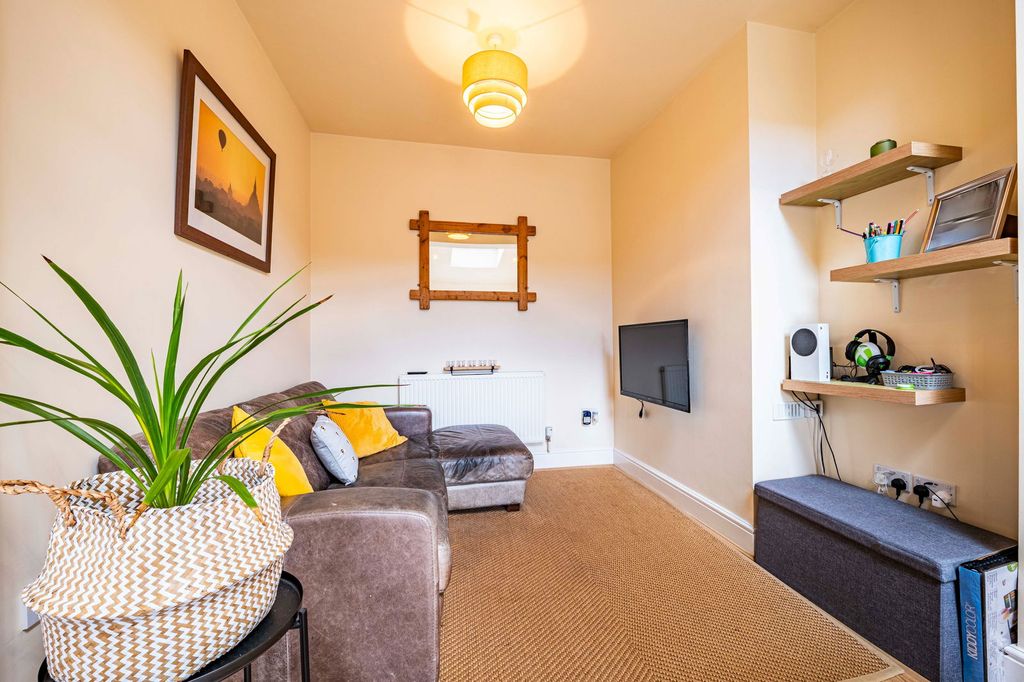 Property photo 3 of 22