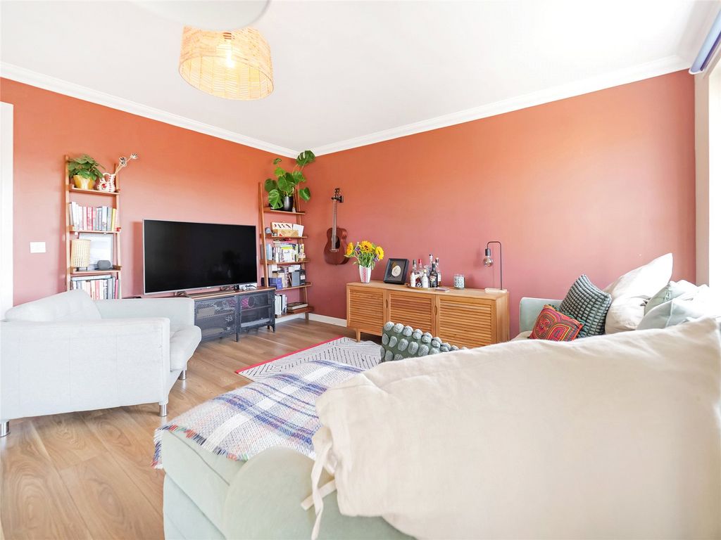 Property photo 2 of 16 Picture No. 06