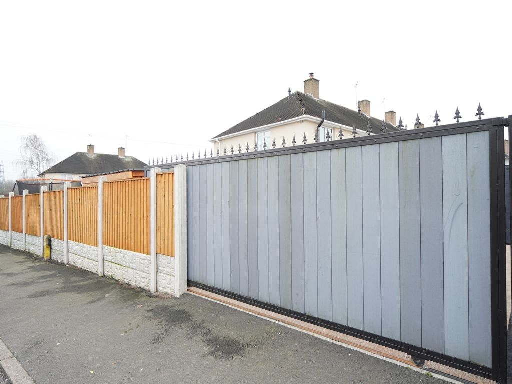 Property photo 3 of 40