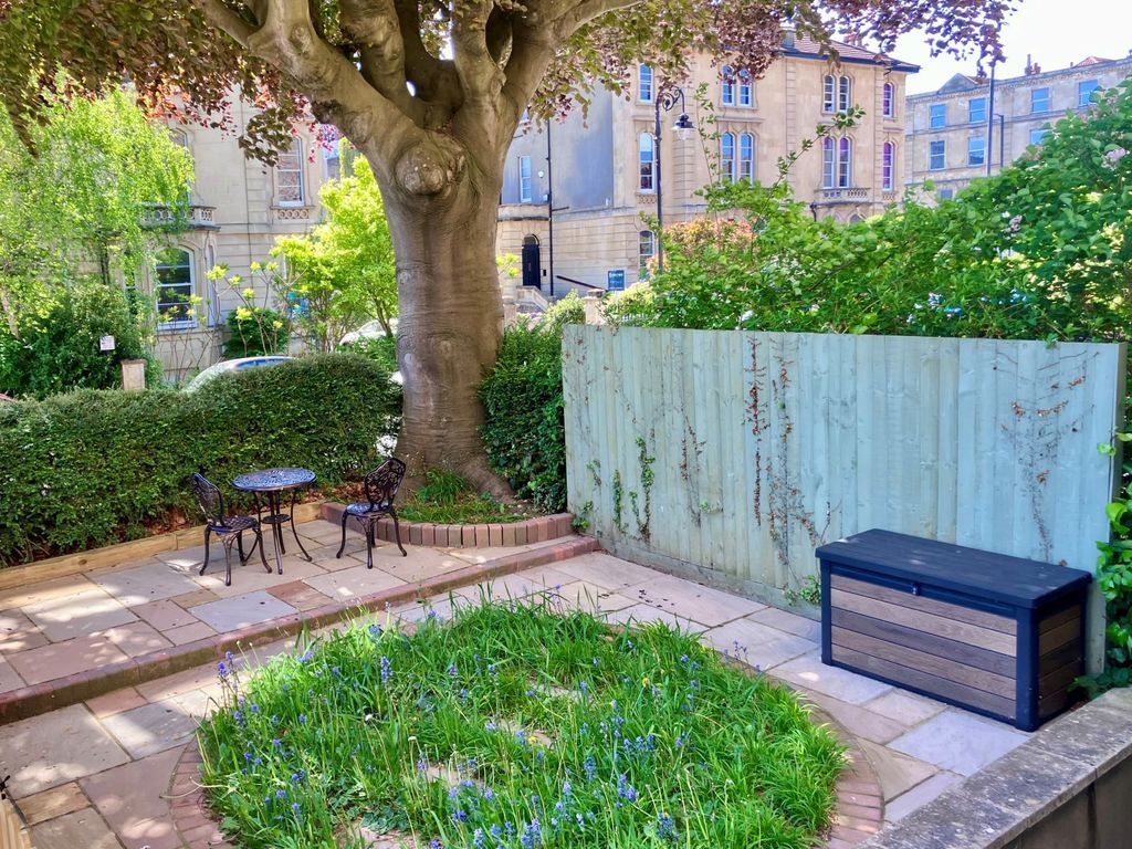 Property photo 1 of 10 Garden