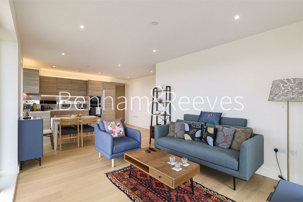 Property photo 1 of 19 Picture No. 02