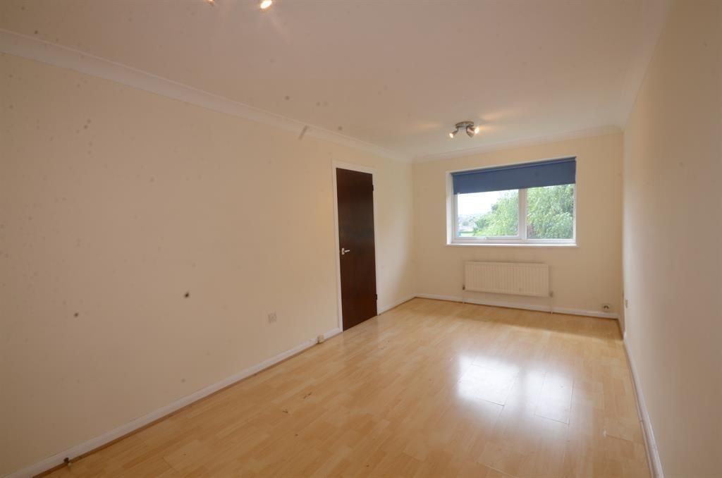 Property photo 3 of 6