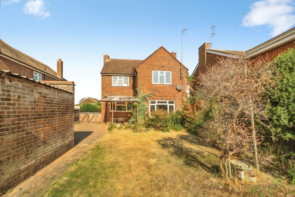 Property photo 1 of 12
