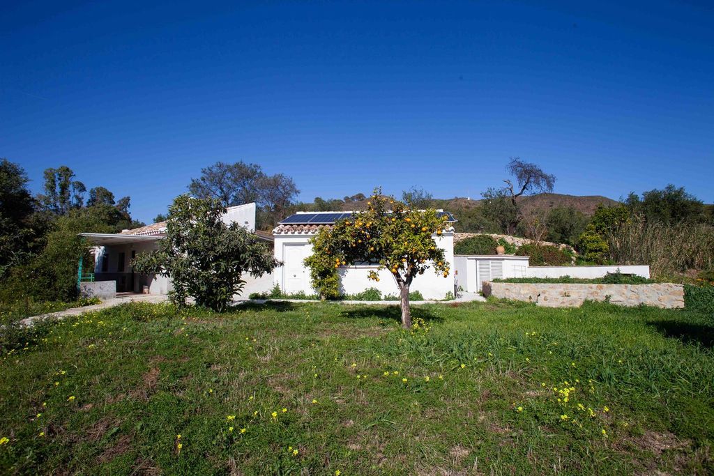 Property photo 2 of 10