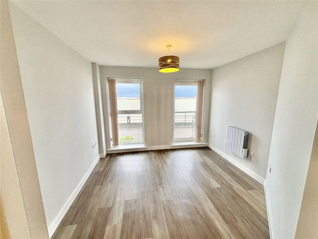 Property photo 2 of 13 Picture No. 02