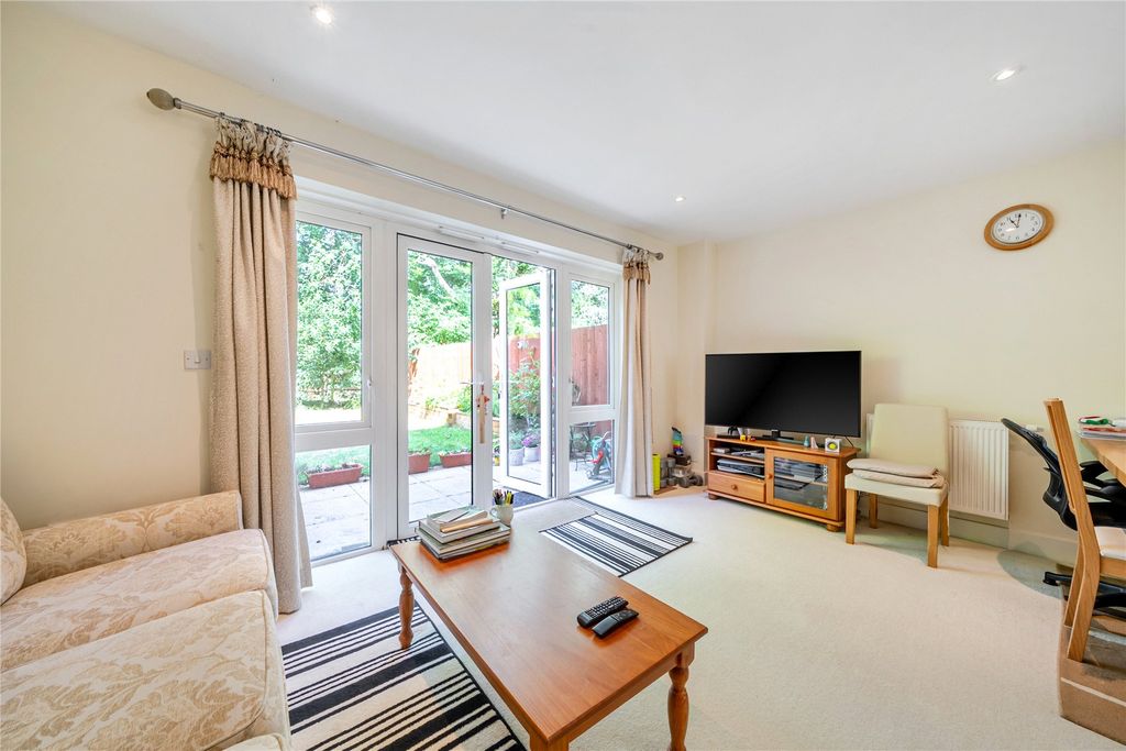 Property photo 2 of 17 Picture No. 08
