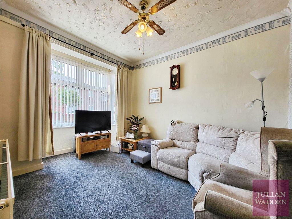 Property photo 3 of 24 Picture 3