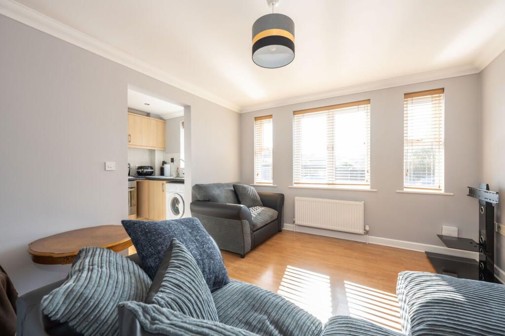 Property photo 3 of 11