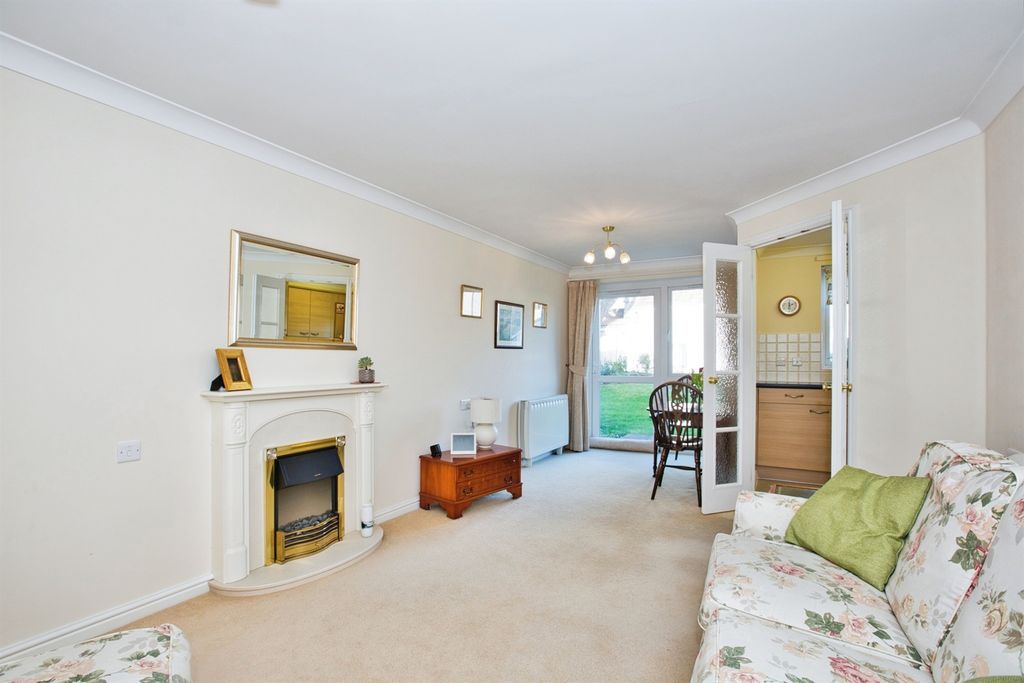 Property photo 2 of 15