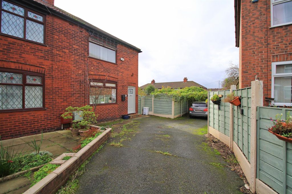 Property photo 1 of 17 External..Jpg