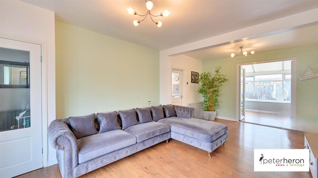 Property photo 3 of 20 Living Room