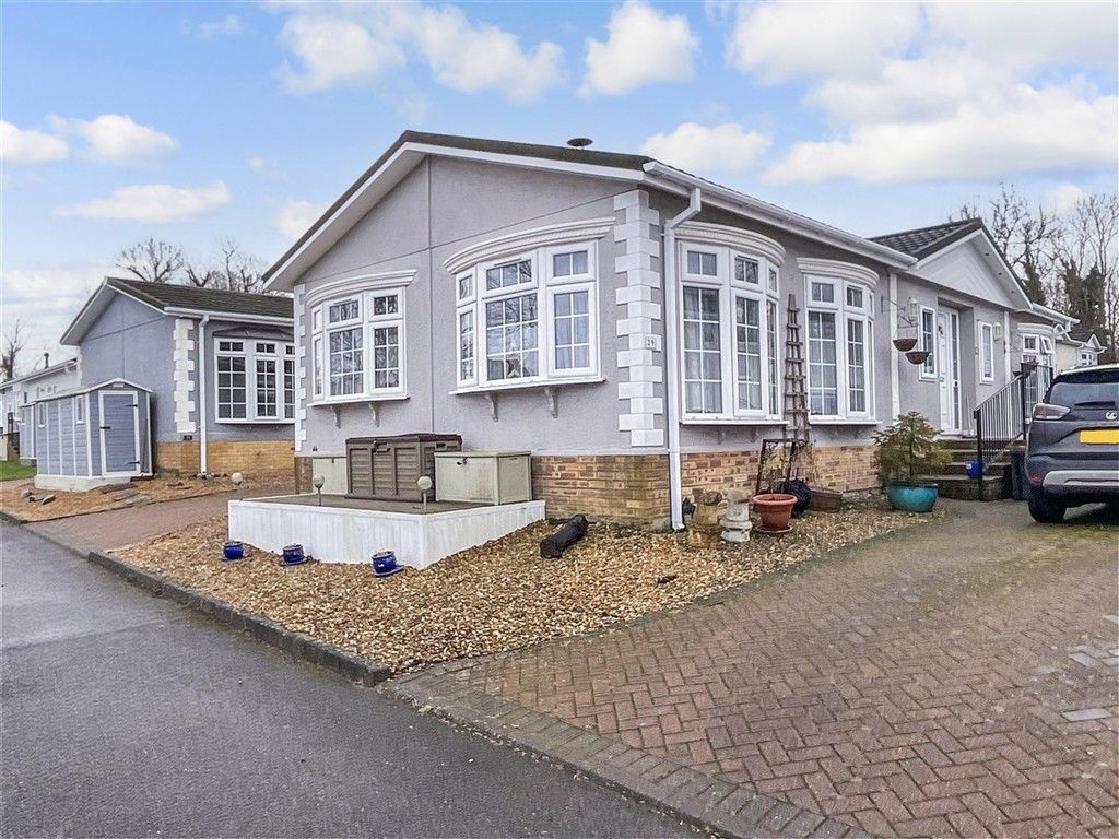 Property photo 1 of 7 Front