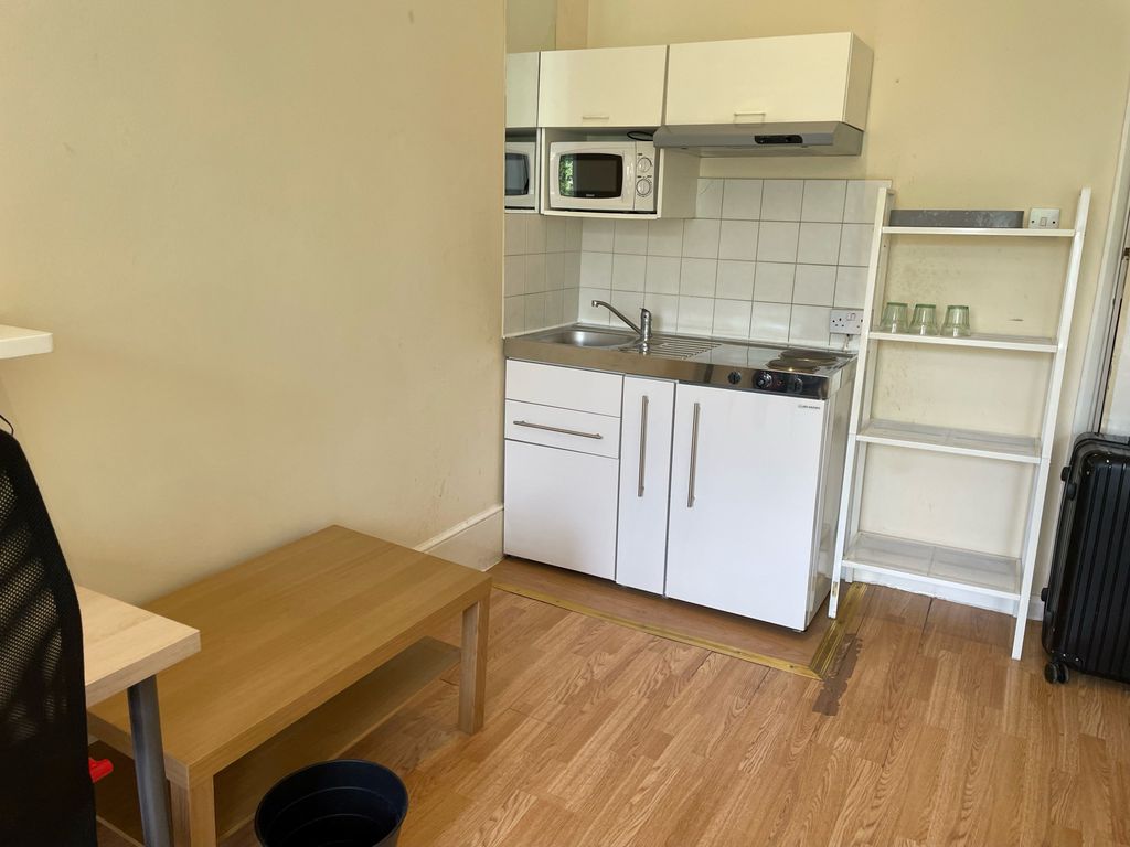 Property photo 3 of 3