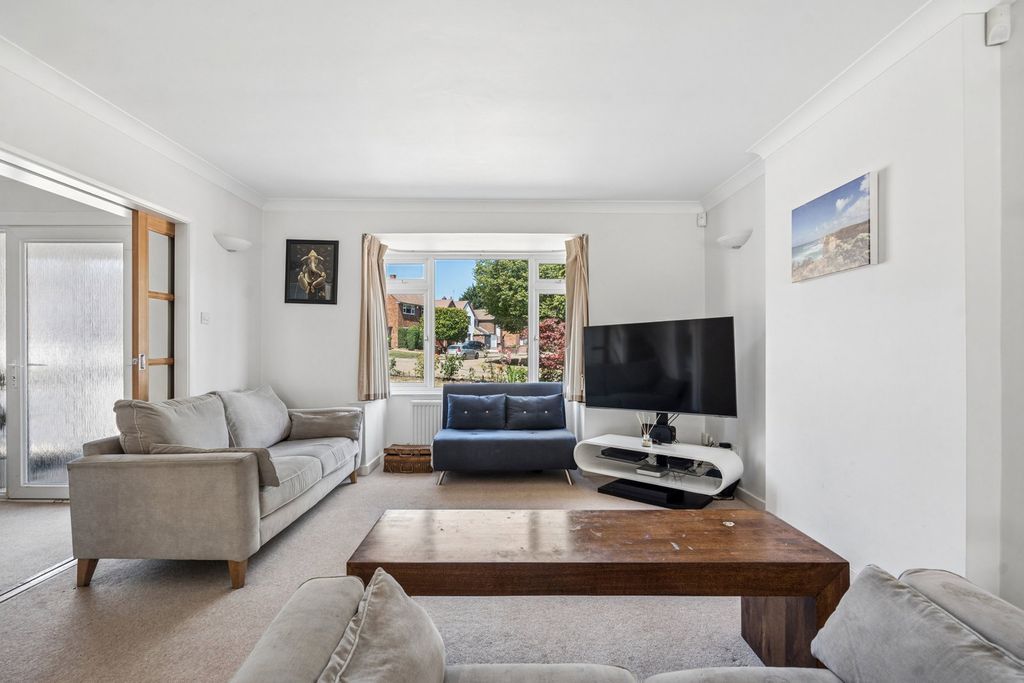 Property photo 2 of 17