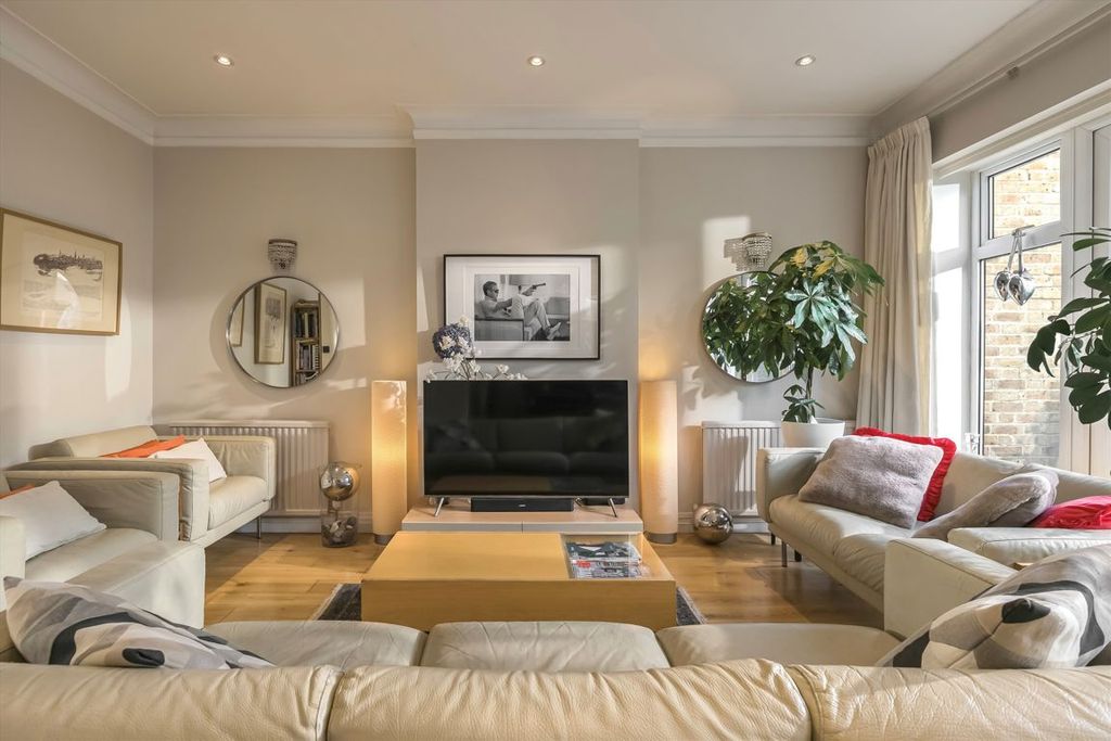Property photo 1 of 7