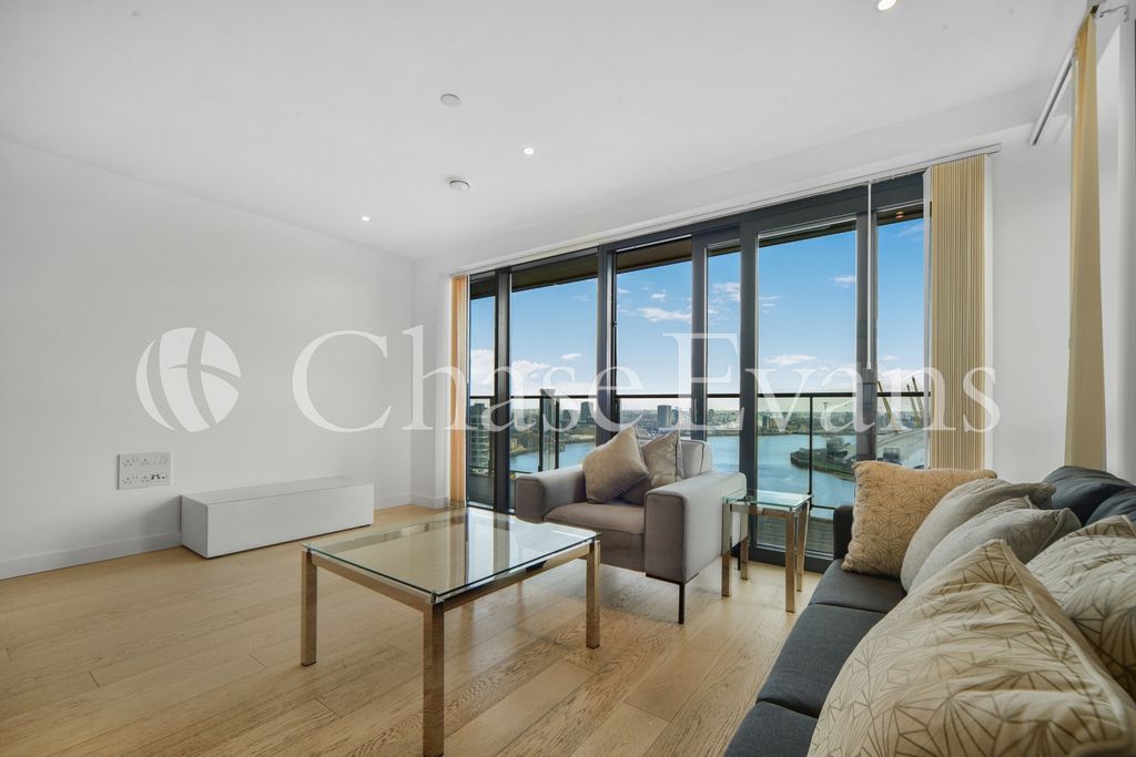 Property photo 2 of 19 Living Room