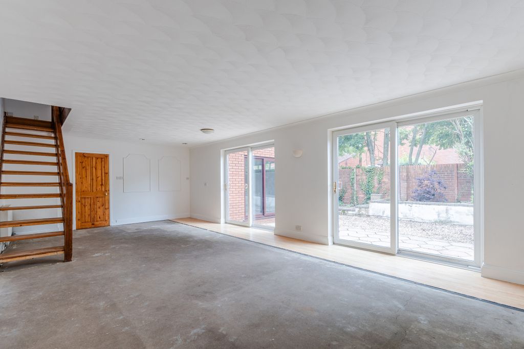 Property photo 2 of 15 2