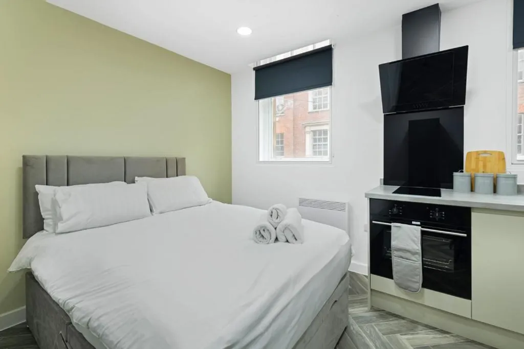 House in Nottingham, Rainbow Quarter, The Meadows - View 3