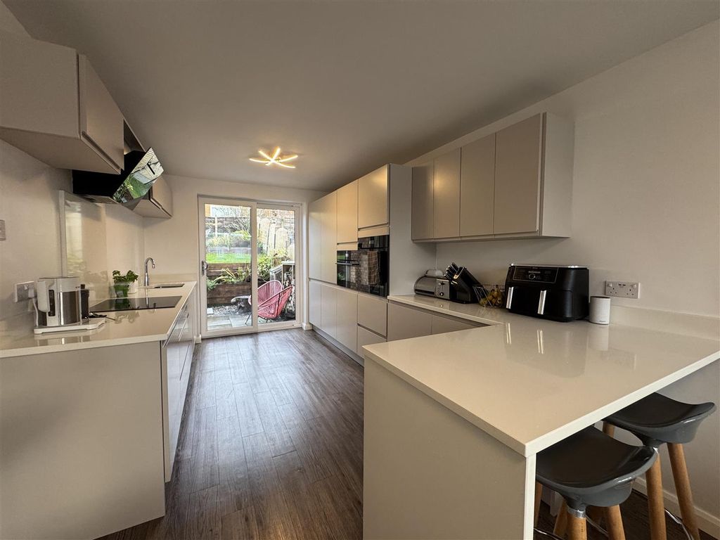 Property photo 3 of 16 Img_1856.Jpeg