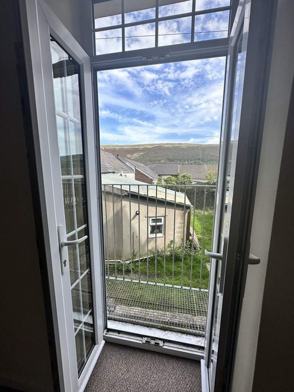 Property photo 3 of 12 Views