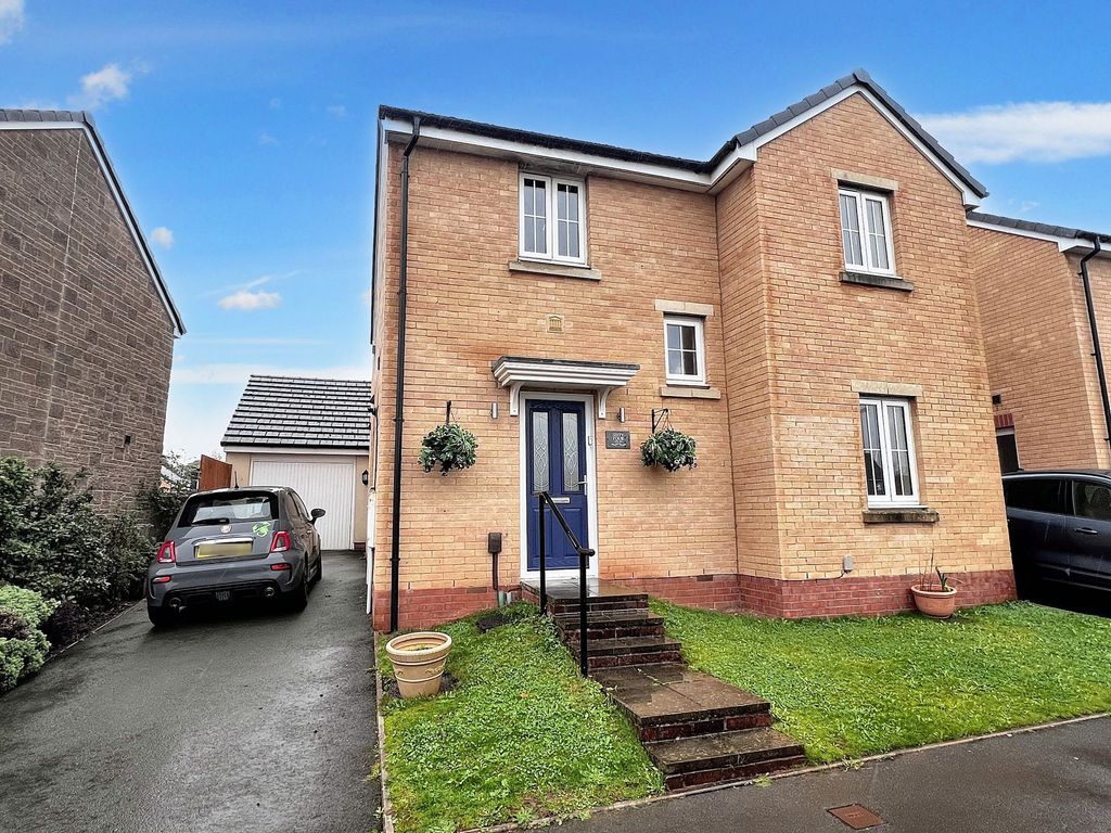 Property photo 1 of 24