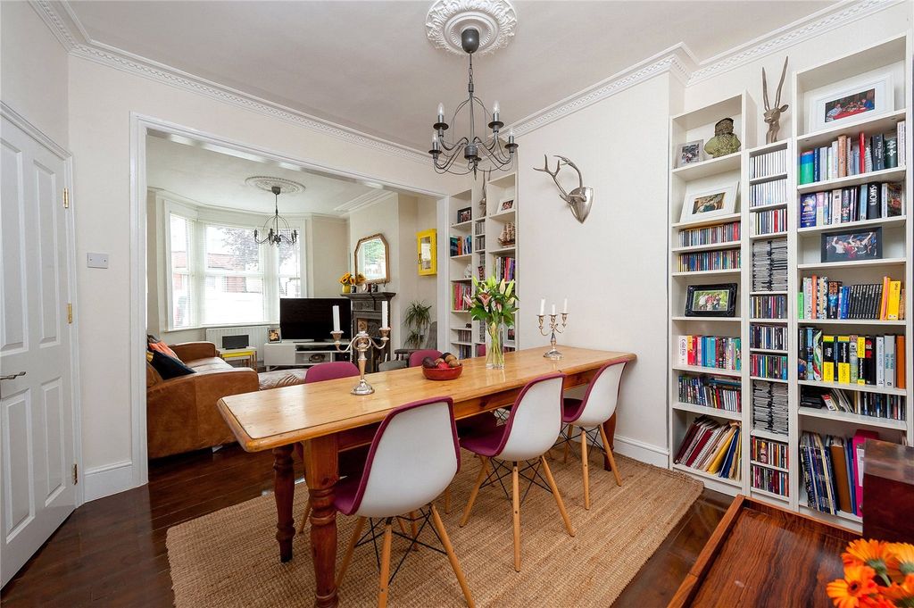 Property photo 3 of 27 Picture No. 03