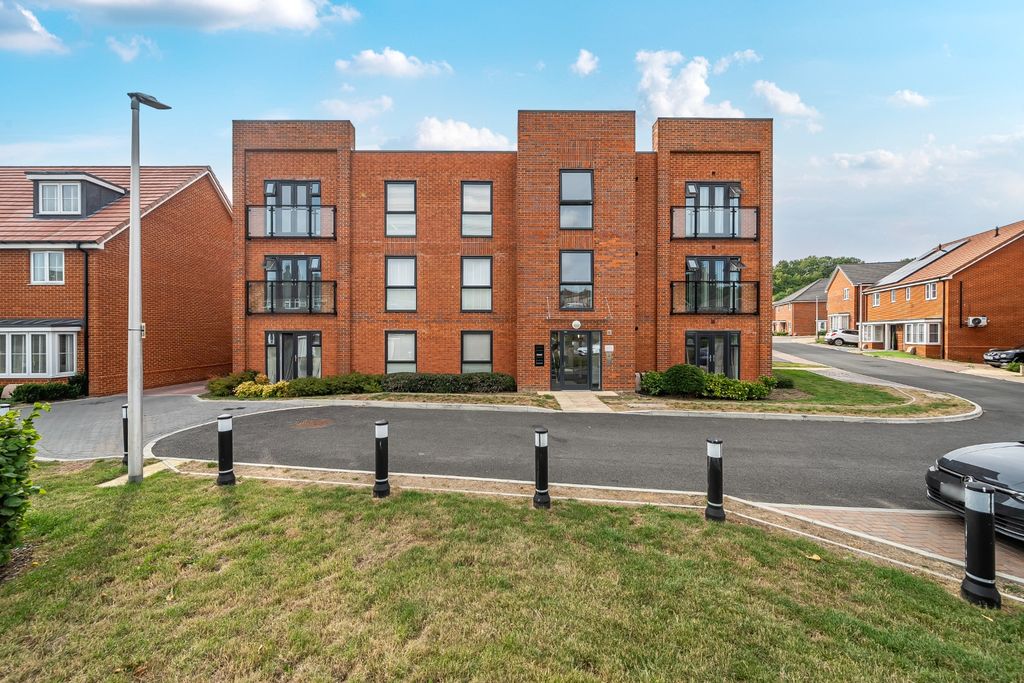 Property photo 1 of 10 4322850